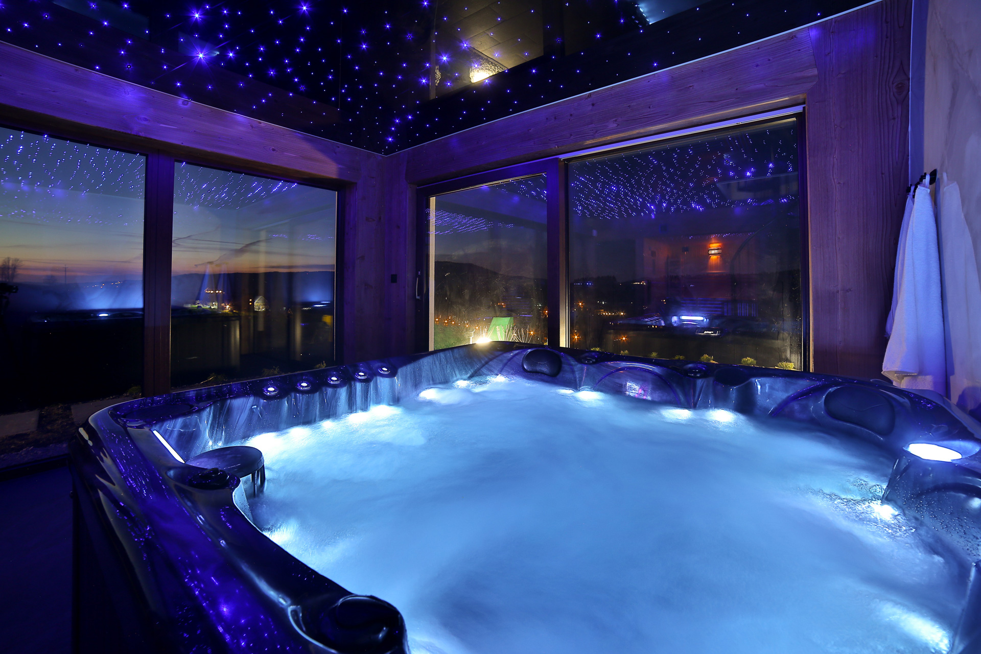 Apartamenty z jacuzzi i domek z balią w Rabce-Zdroju
